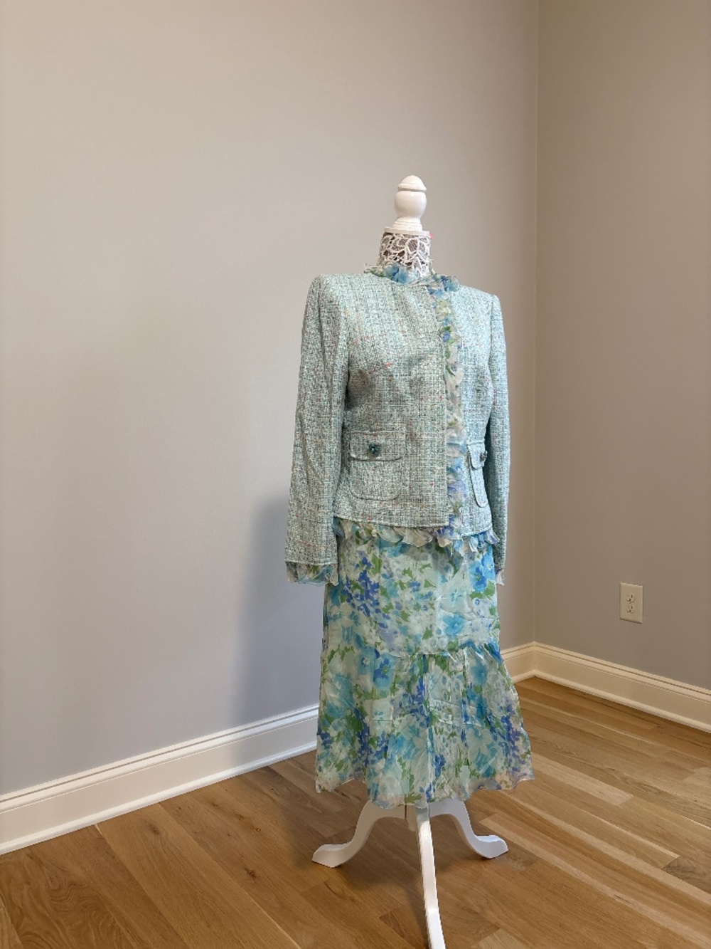 Albert Nippon Spring/Summer Business Suit